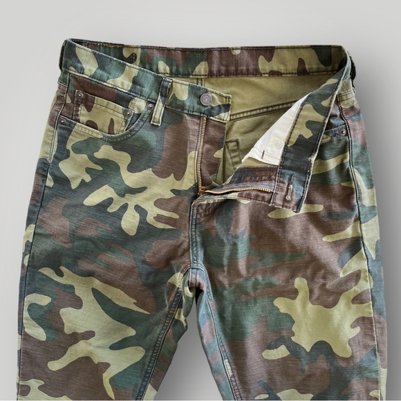 Levi’s 541 Camouflage Jeans - Picture 3 of 11